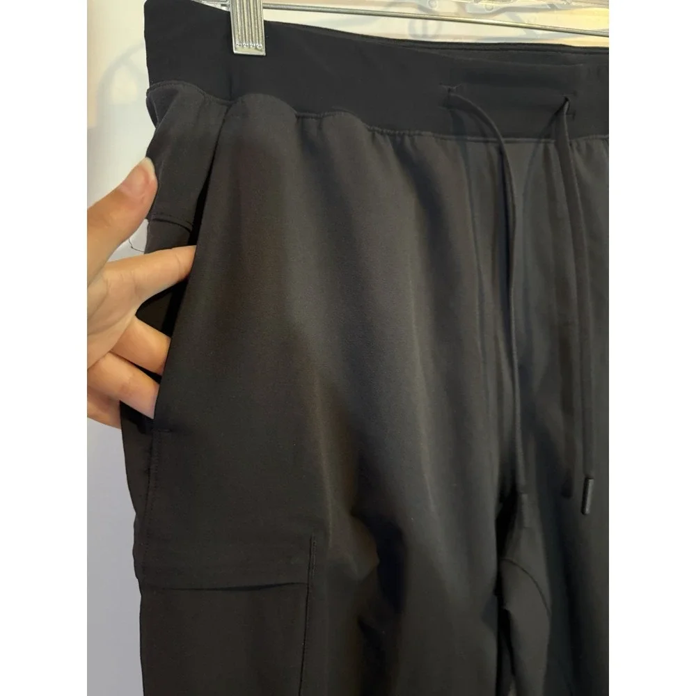 Lululemon Mens M Black Jogger Pants Drawstring Zip Pocket Tapered Athletic Sport